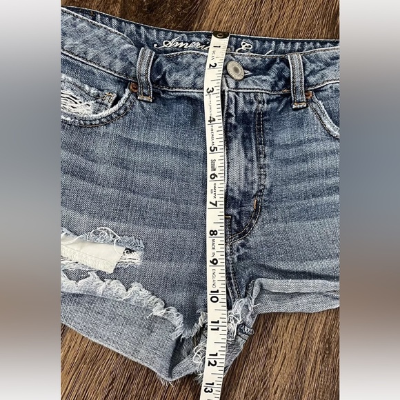 American Eagle Stretch Womens Size 8 Blue Denim Cut Off Jean Shorts - Picture 7 of 9